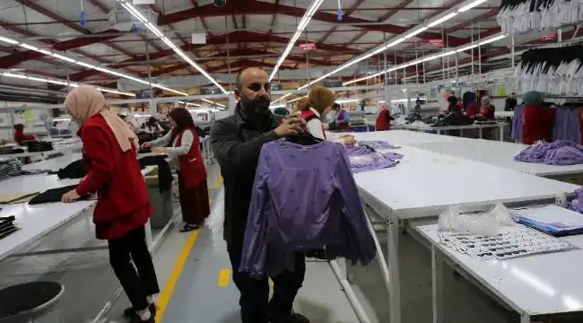 Türkiye'ye yerleşti, eşiyle fabrika kurdu, ihracat yapıyorlar: Neden Niksar'ı seçtiler?