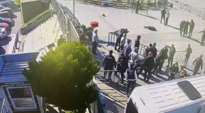 İstanbul Adliyesi önünde silahlı saldırı: 2 saldırgan öldü, 5 yaralı var