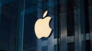 Apple'a dava şoku... Değeri 13 milyar dolar birden geriledi