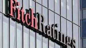 Fitch, İngiltere'nin kredi notu görünümünü "durağan"a çevirdi